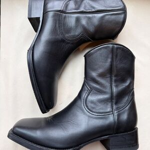 LUXURY LEATHER ANKLE BOOTS NEW